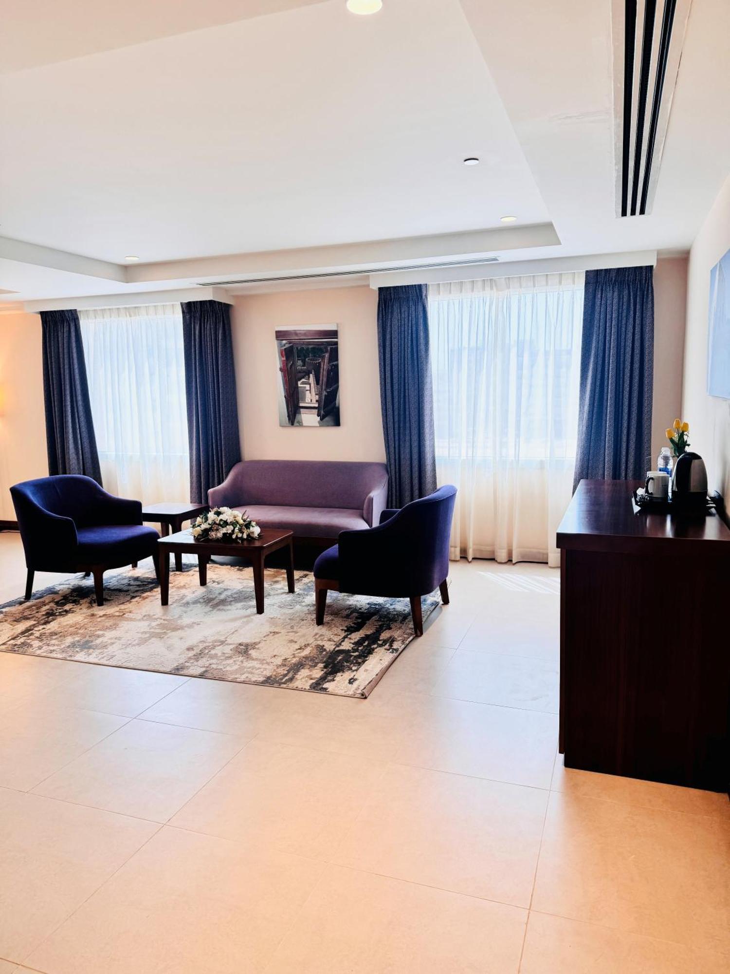 Kyriad Hotel サラーラ エクステリア 写真