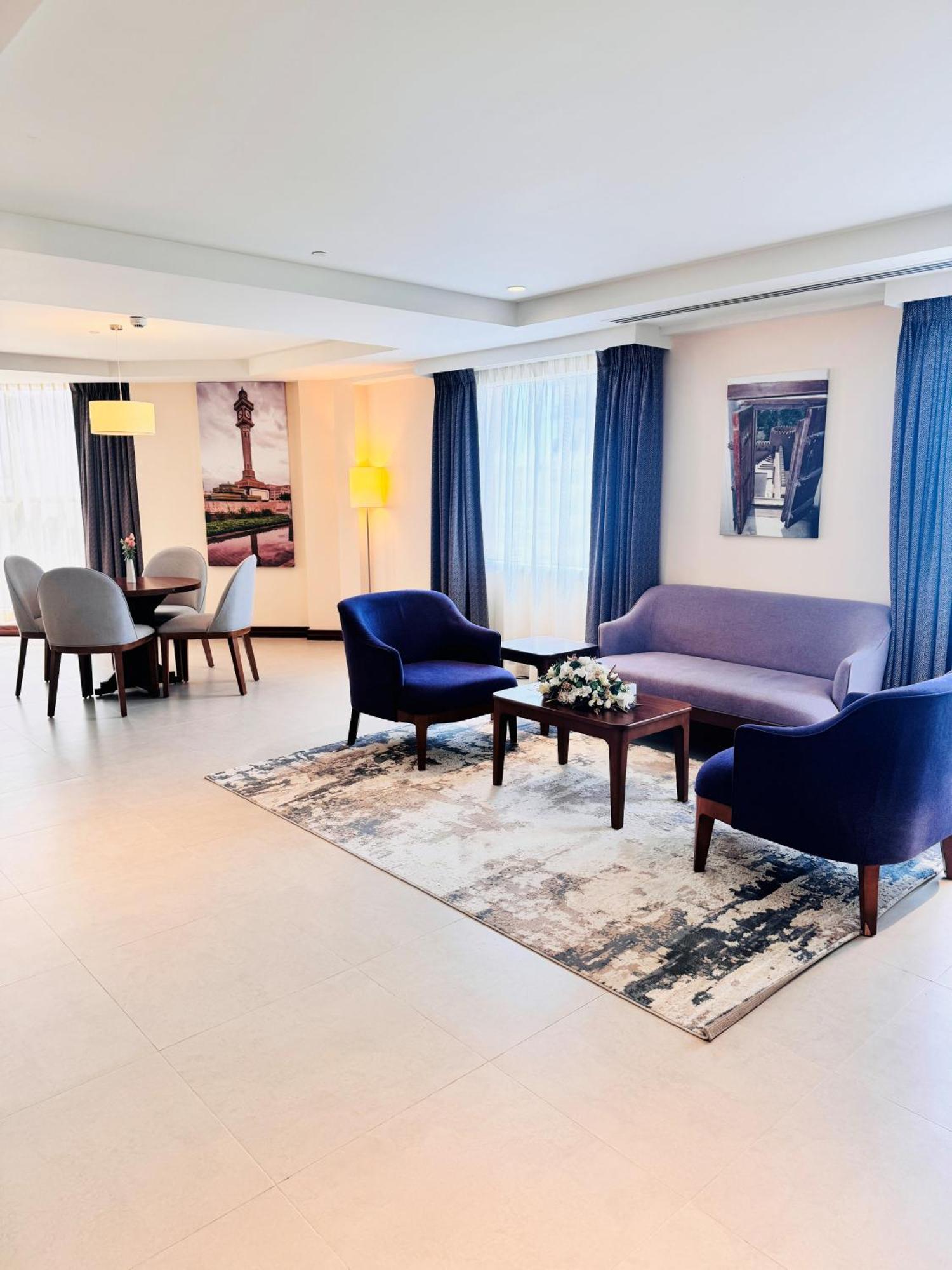 Kyriad Hotel サラーラ エクステリア 写真